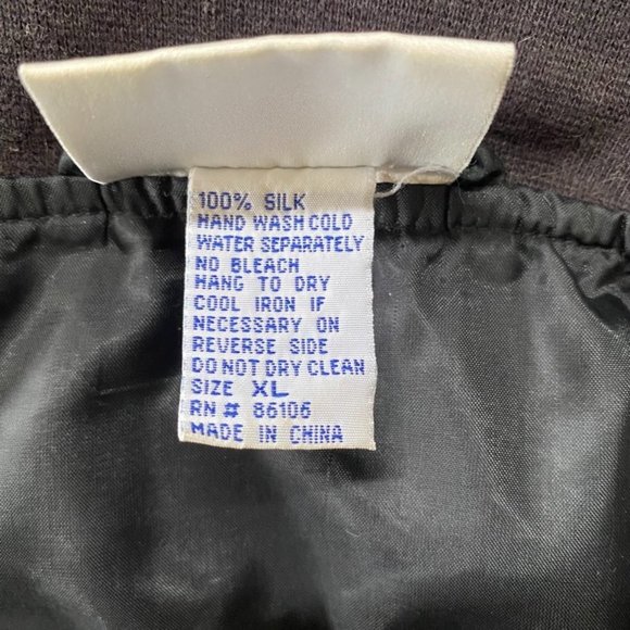 Vintage Looney Tunes Bugs Bunny Silk Embroidered Bomber Jacket size XL Black - Picture 9 of 10